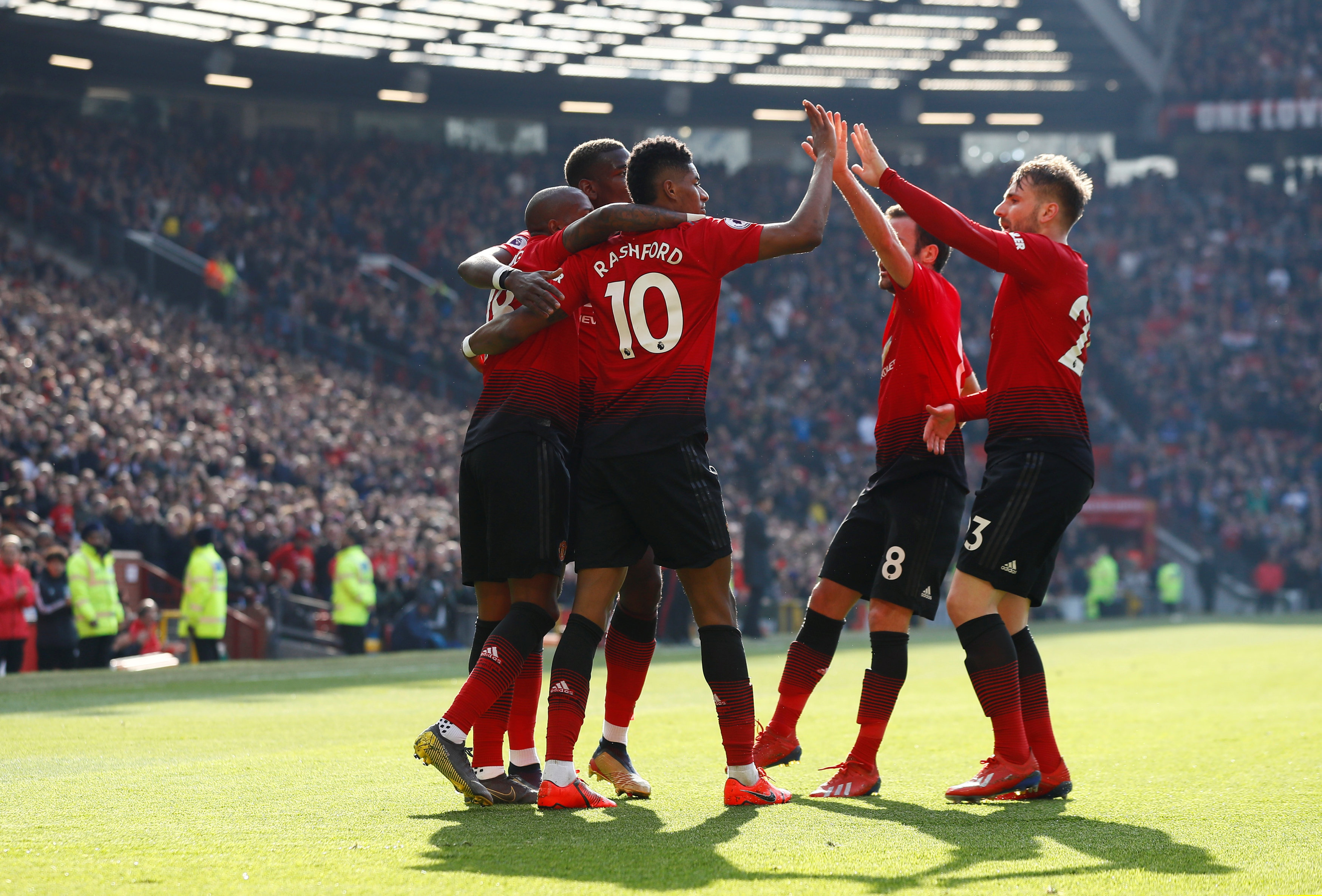 也在全球足 也在全球足