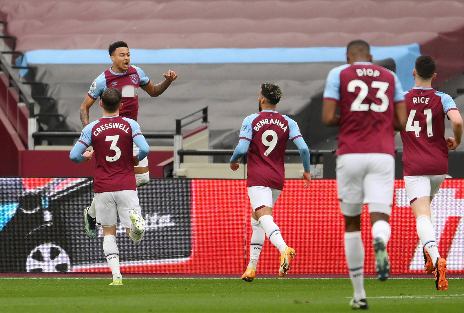 迎来首场比 迎来首场比